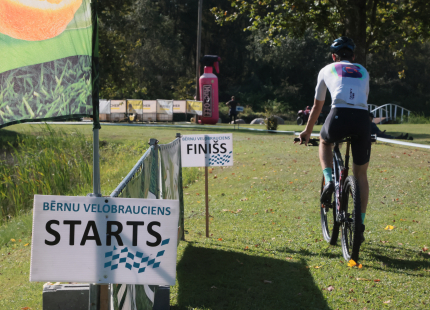Vivus.lv MTB maratons Ape/Vastse Roosa | 7.posms320
