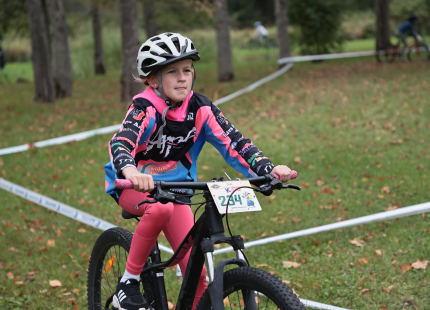 Vivus.lv MTB maratons Ape/Vastse Rossa220